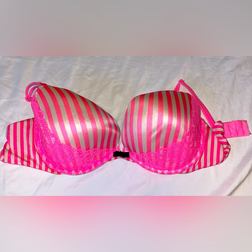Victorias Secret Very Sexy Style Push-up 36DD